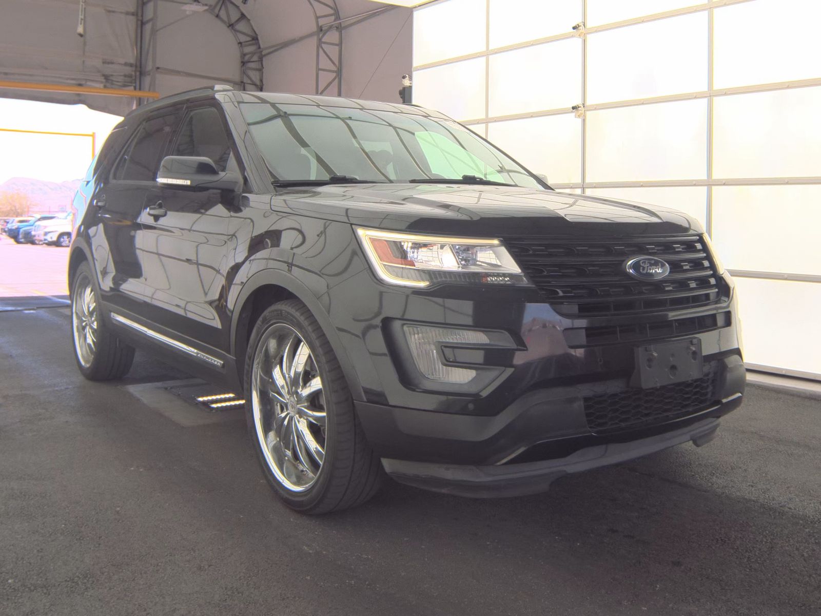 FORD EXPLORER - 5