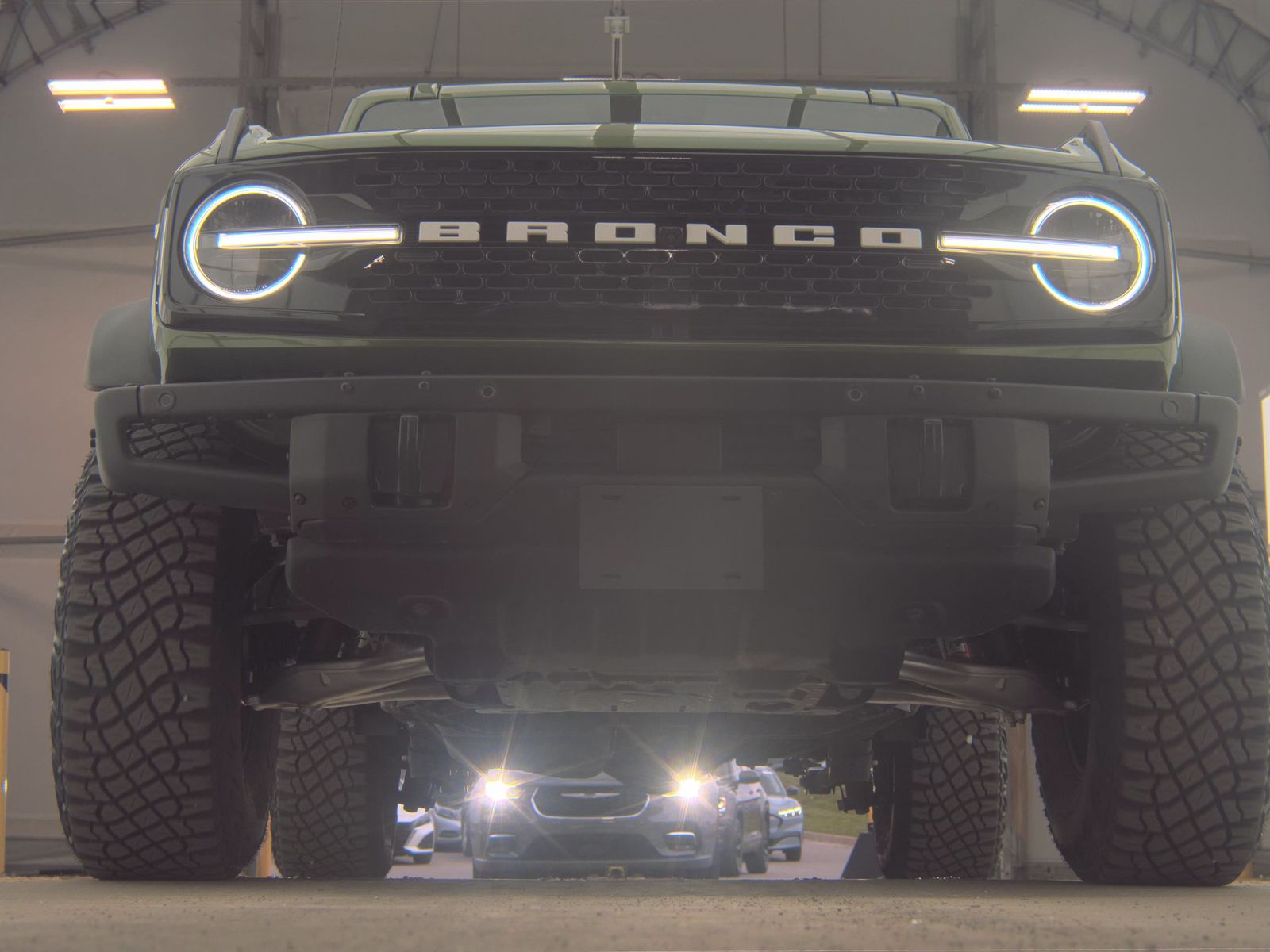 FORD BRONCO - 4