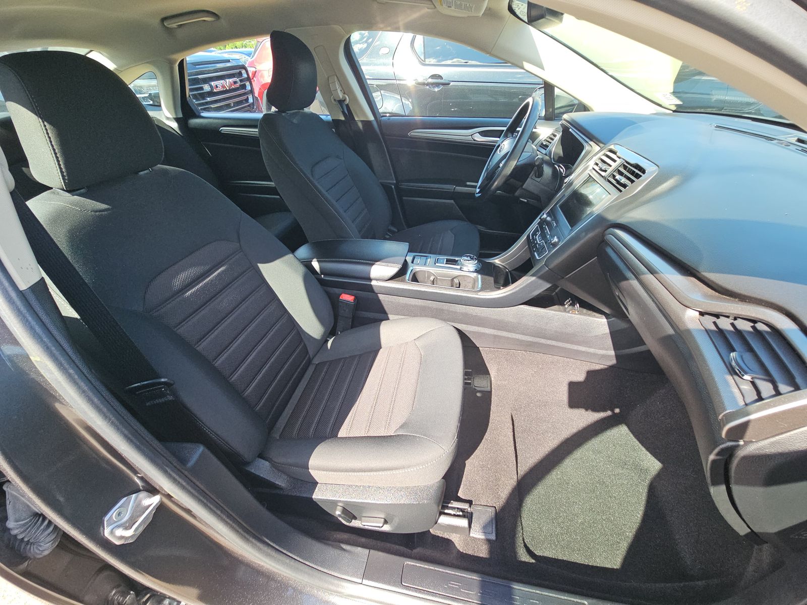FORD FUSION - 9