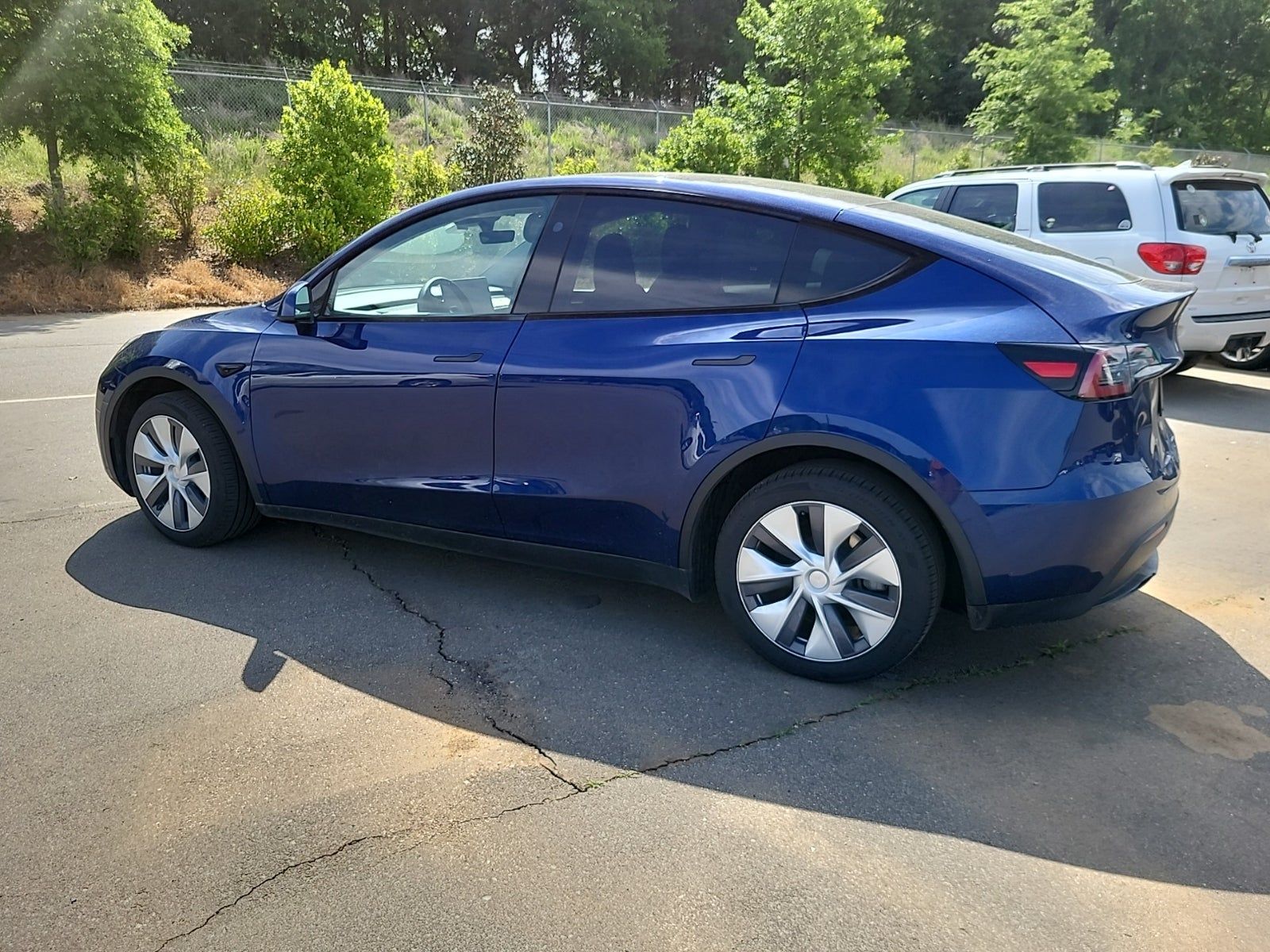 TESLA MODEL Y - 4
