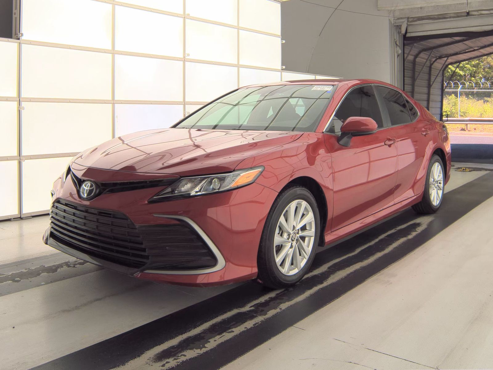 TOYOTA CAMRY - 1