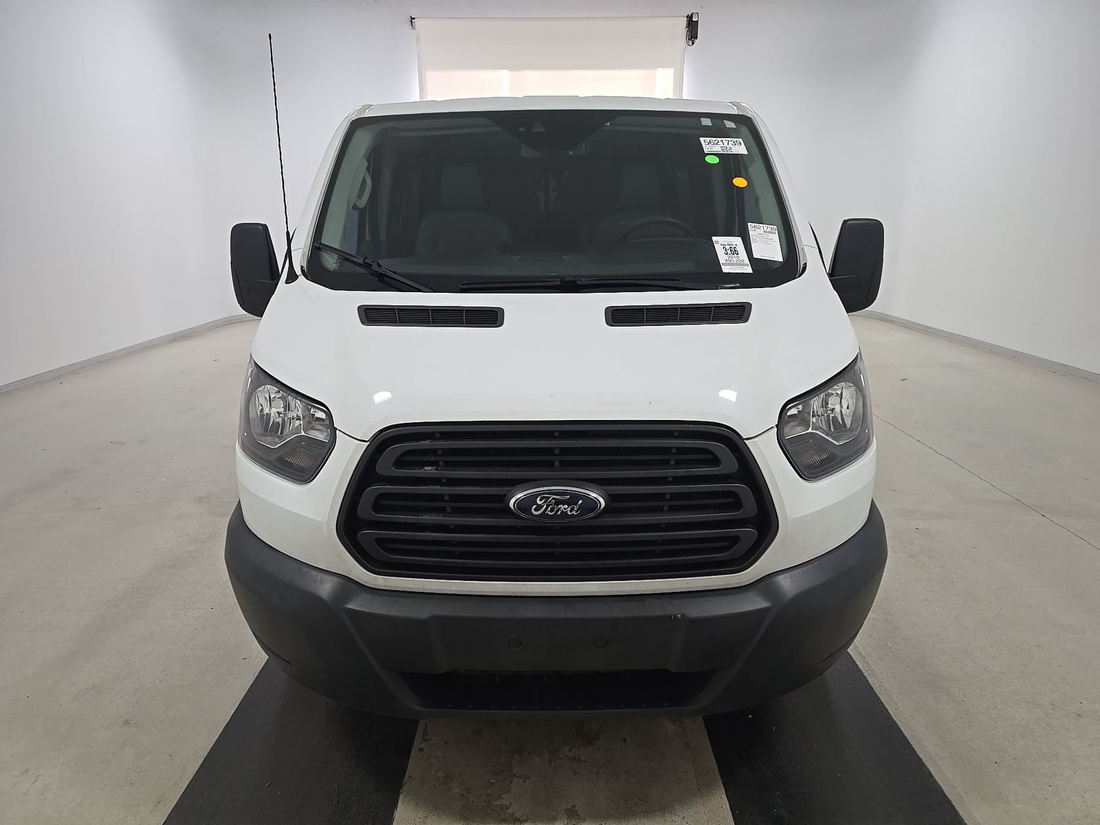 FORD TRANSIT 250 - 3
