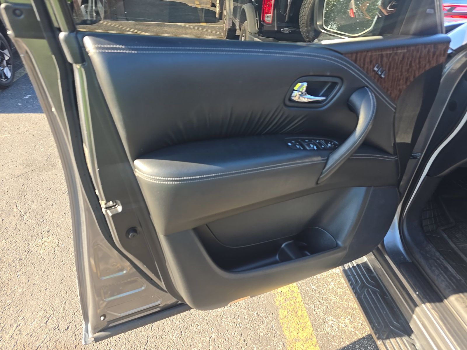 NISSAN ARMADA - 10