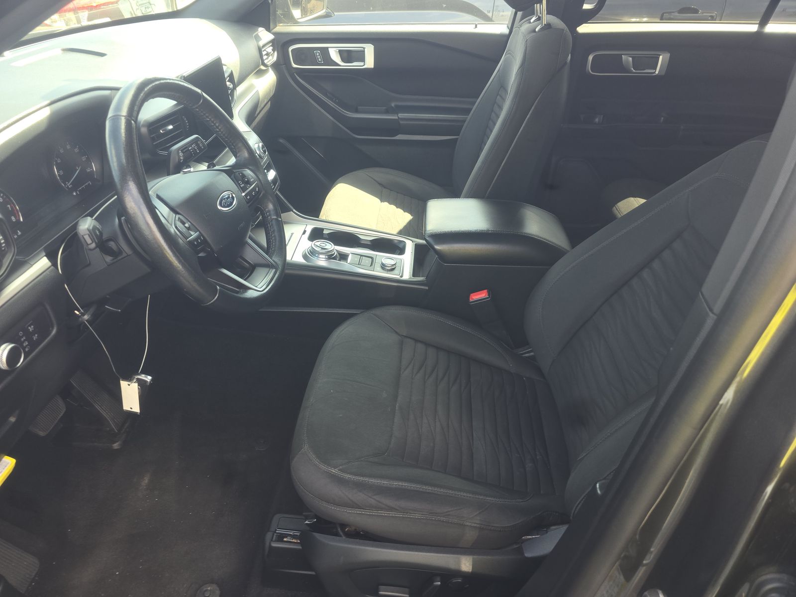 FORD EXPLORER - 8