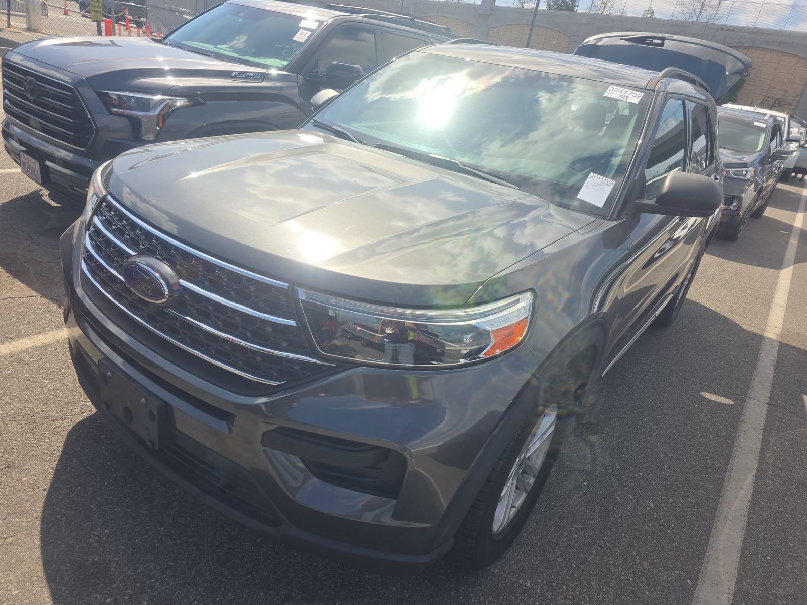 FORD EXPLORER - 1