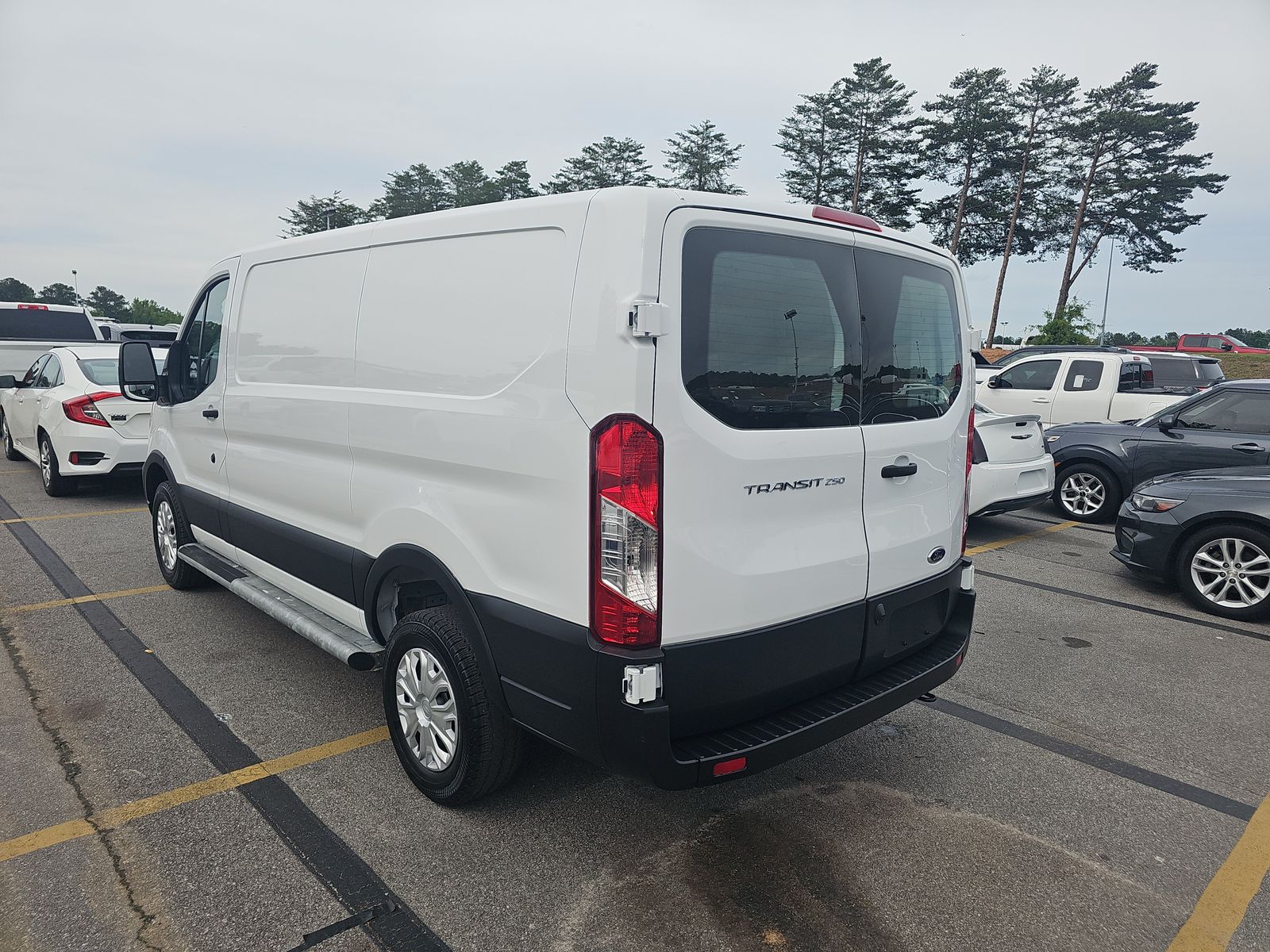 FORD TRANSIT 250 - 7