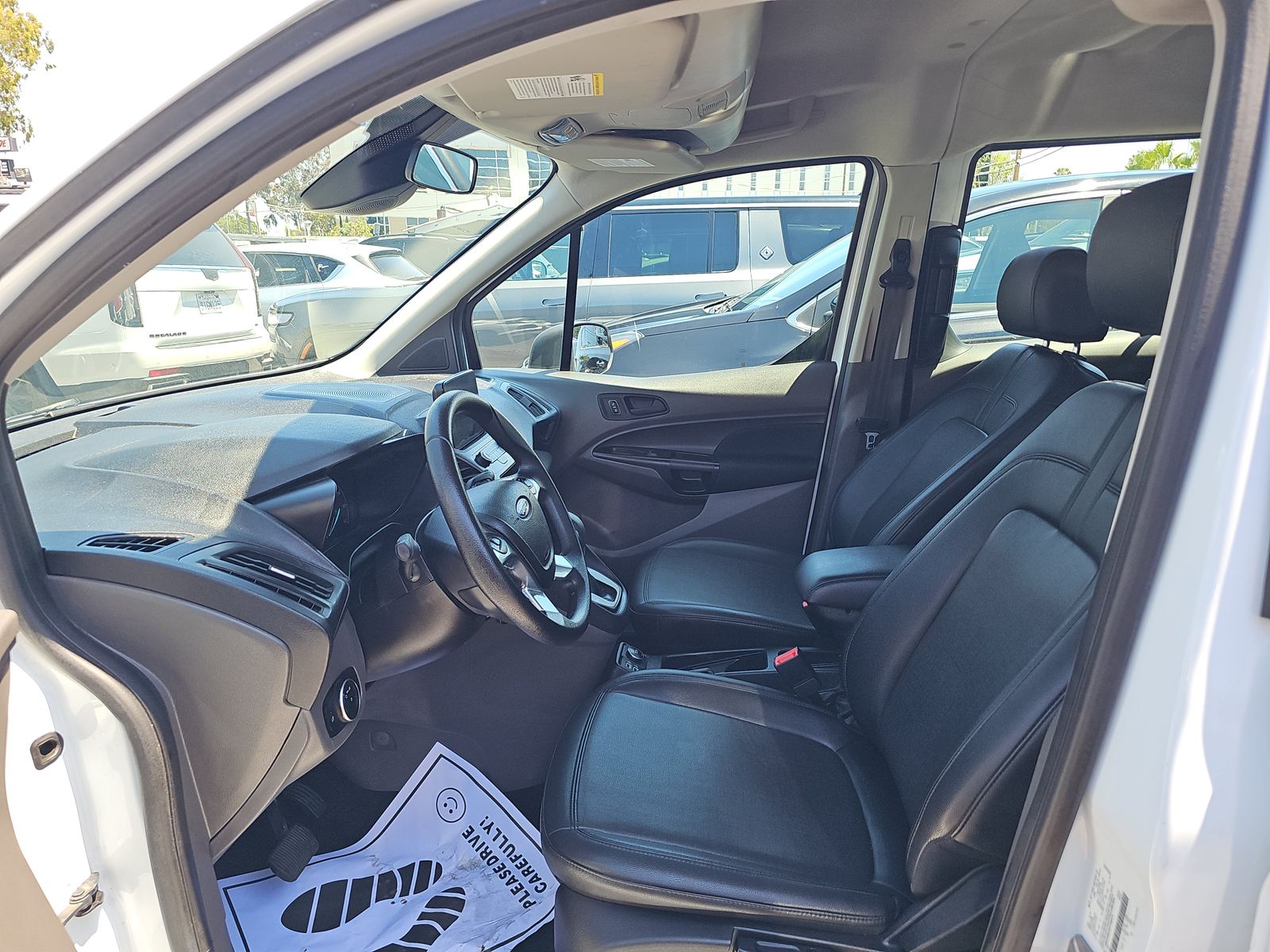 FORD TRANSIT CONNECT - 8
