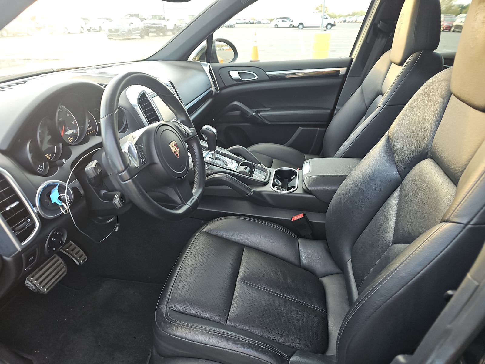 PORSCHE CAYENNE - 8