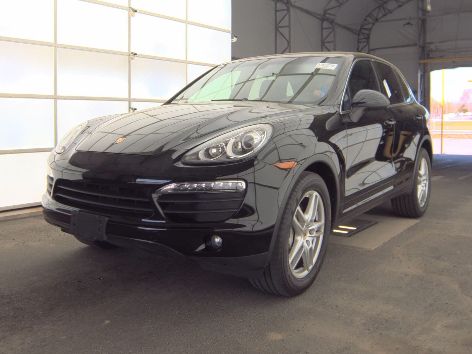 PORSCHE CAYENNE - 1
