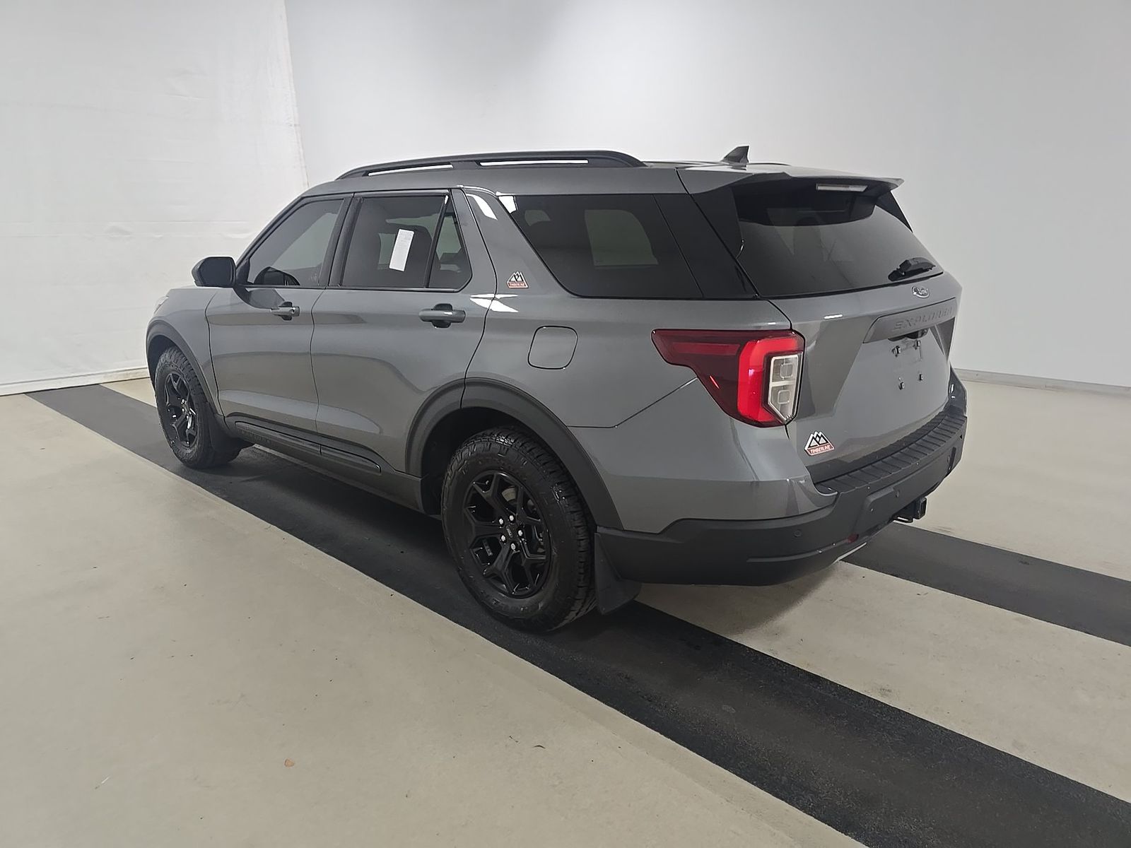 FORD EXPLORER - 7