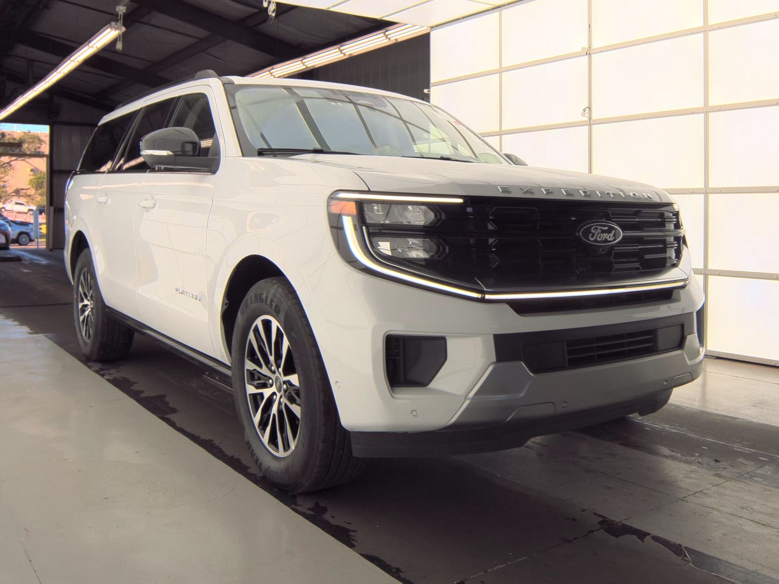 FORD EXPEDITION MAX - 4