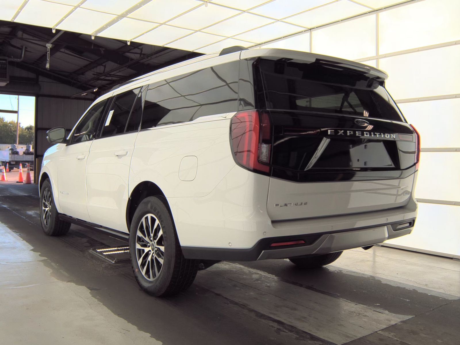 FORD EXPEDITION MAX - 7