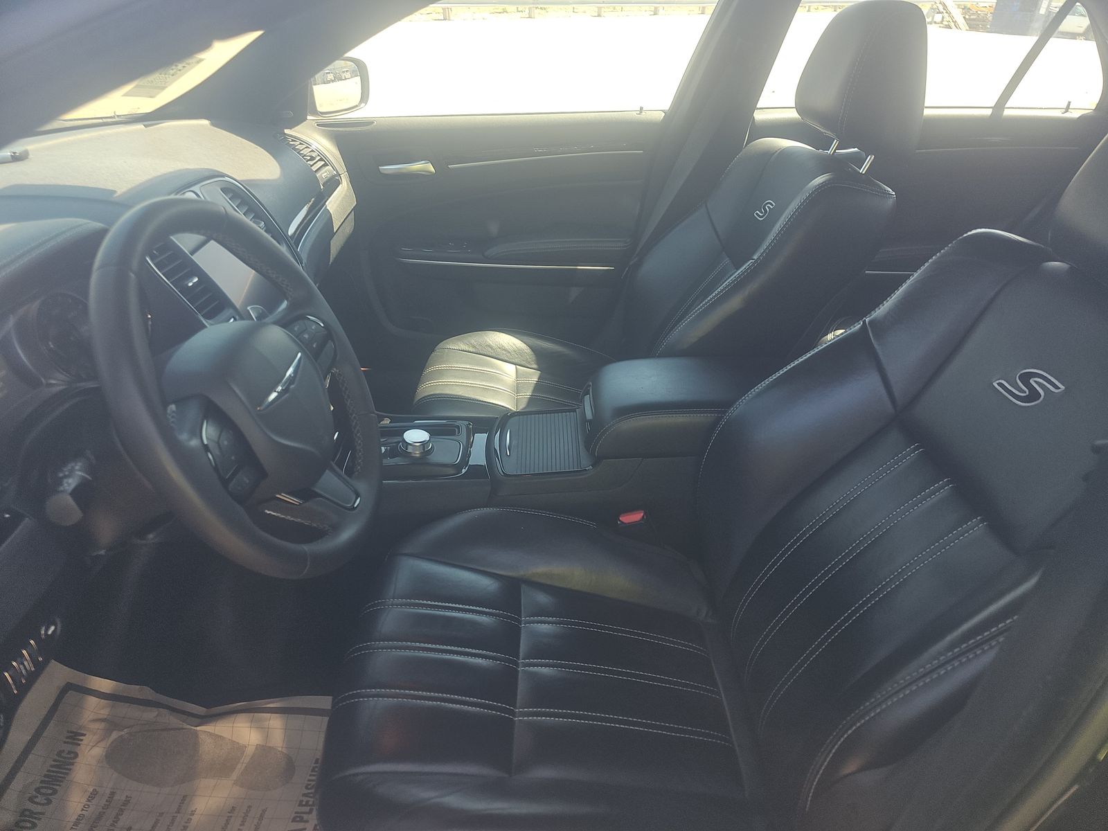CHRYSLER 300 - 8