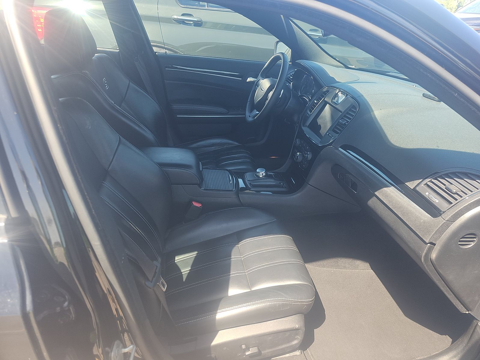 CHRYSLER 300 - 9