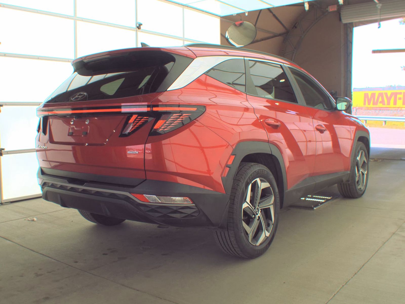 HYUNDAI TUCSON - 6