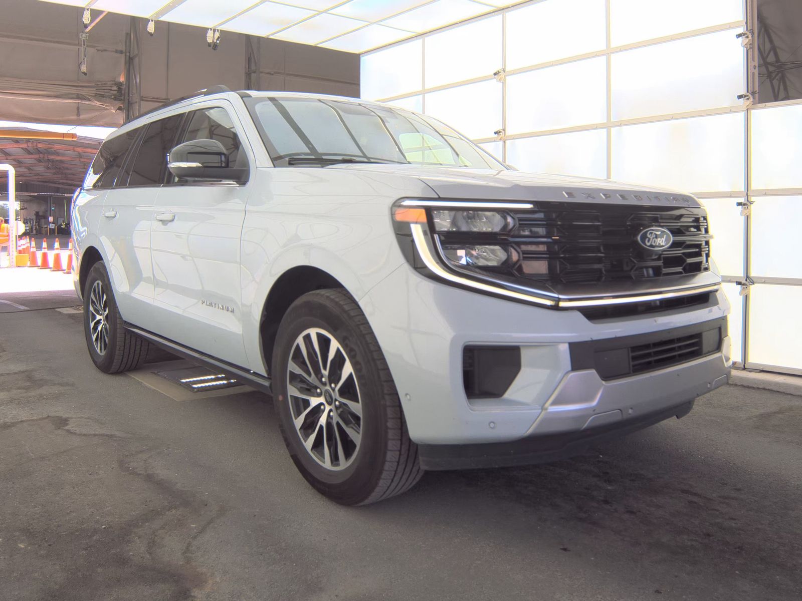 FORD EXPEDITION - 4