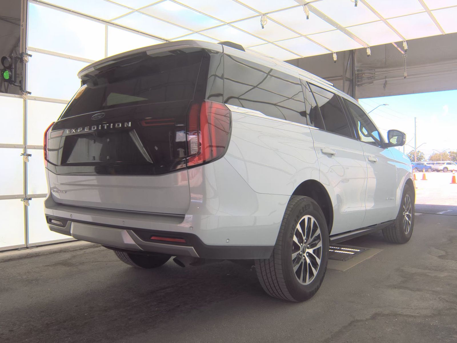 FORD EXPEDITION - 5