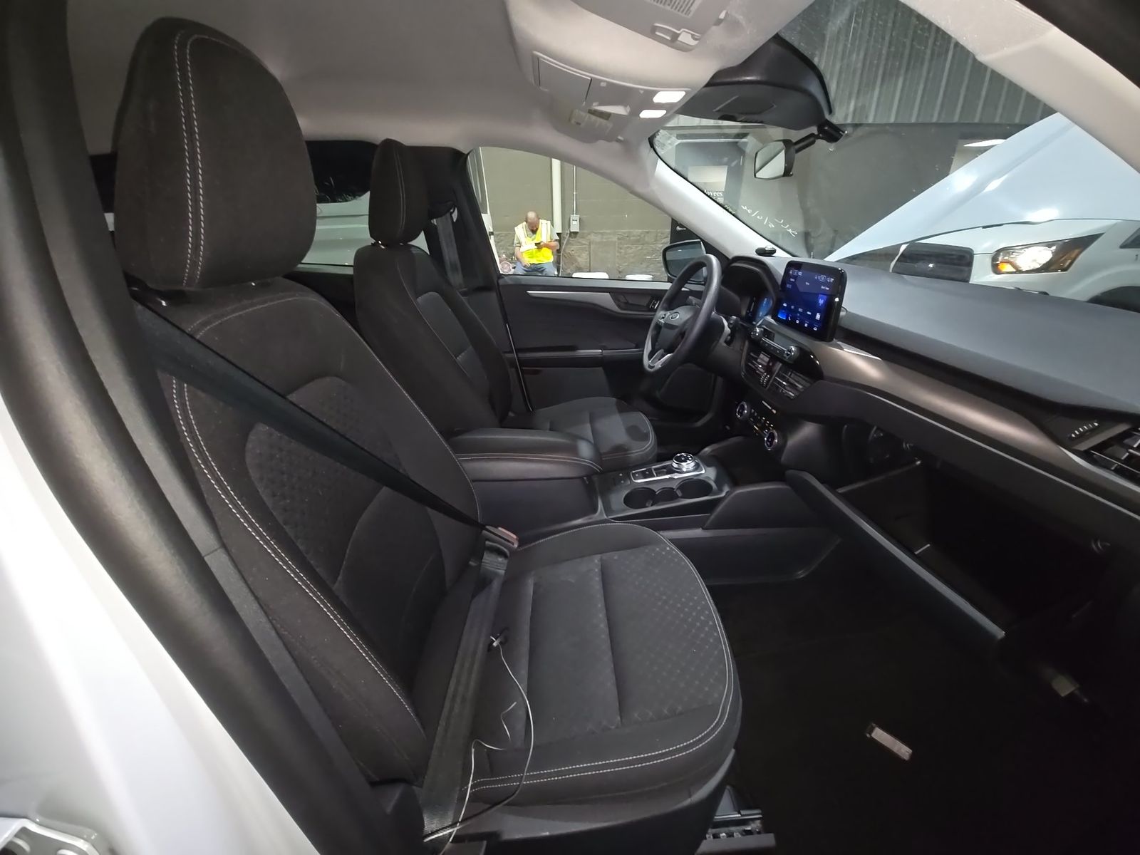 FORD ESCAPE - 9
