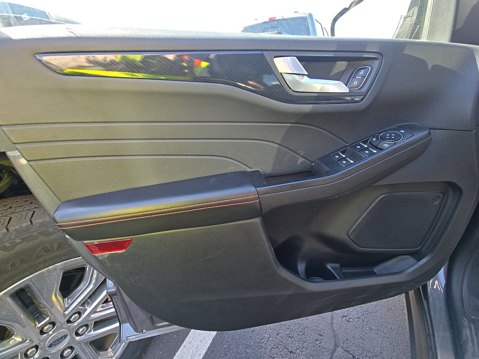FORD ESCAPE - 10
