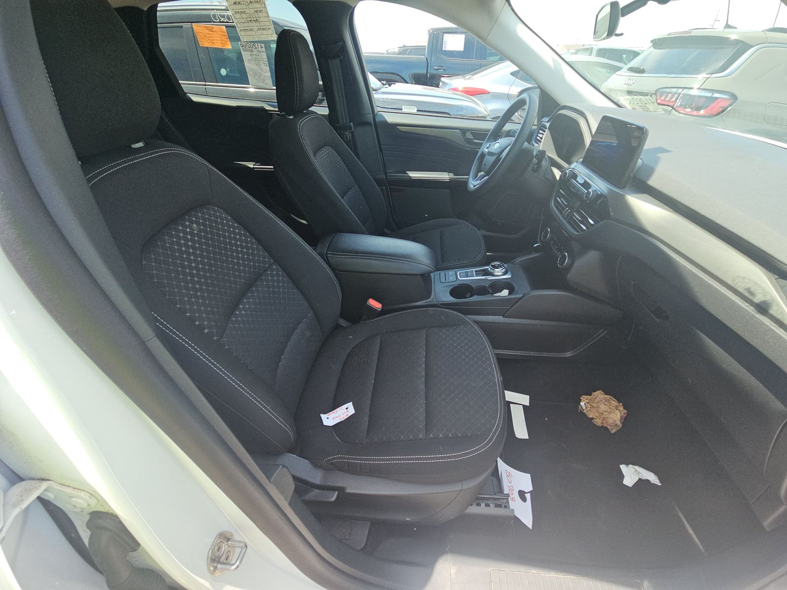FORD ESCAPE - 9