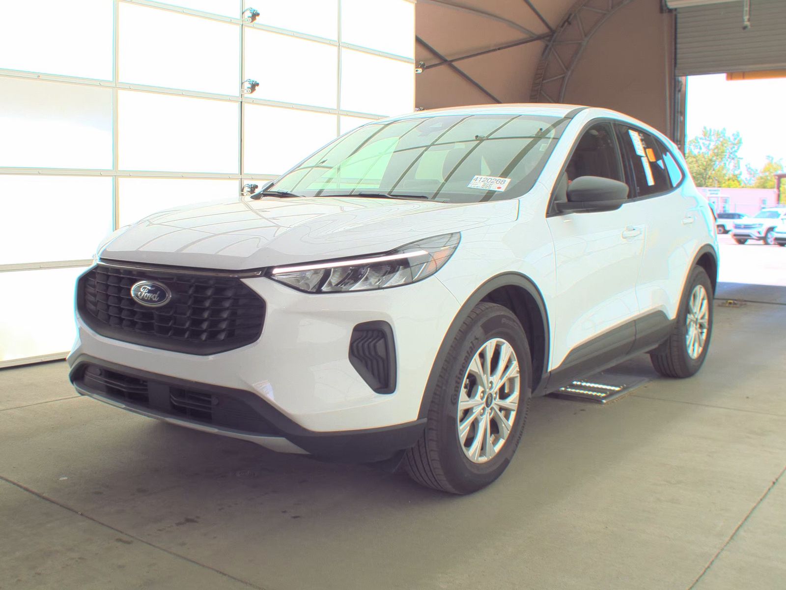 FORD ESCAPE - 1