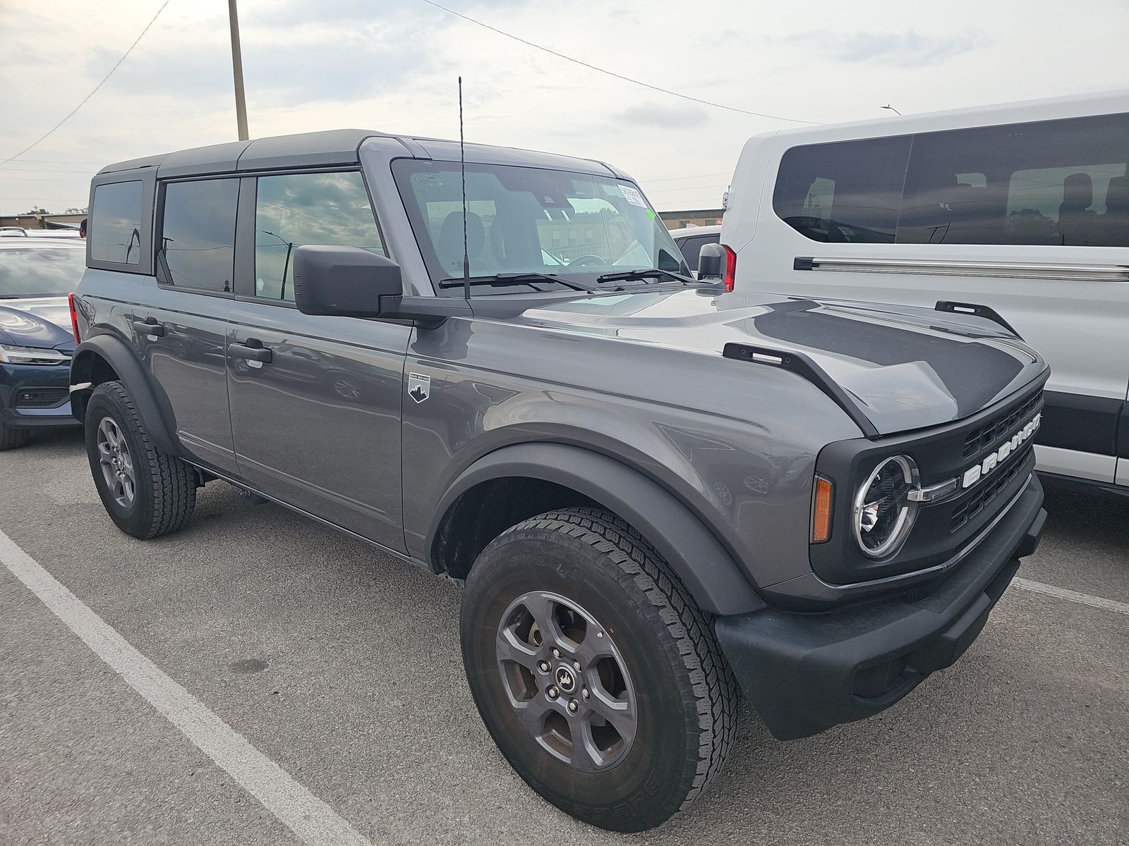 FORD BRONCO - 4