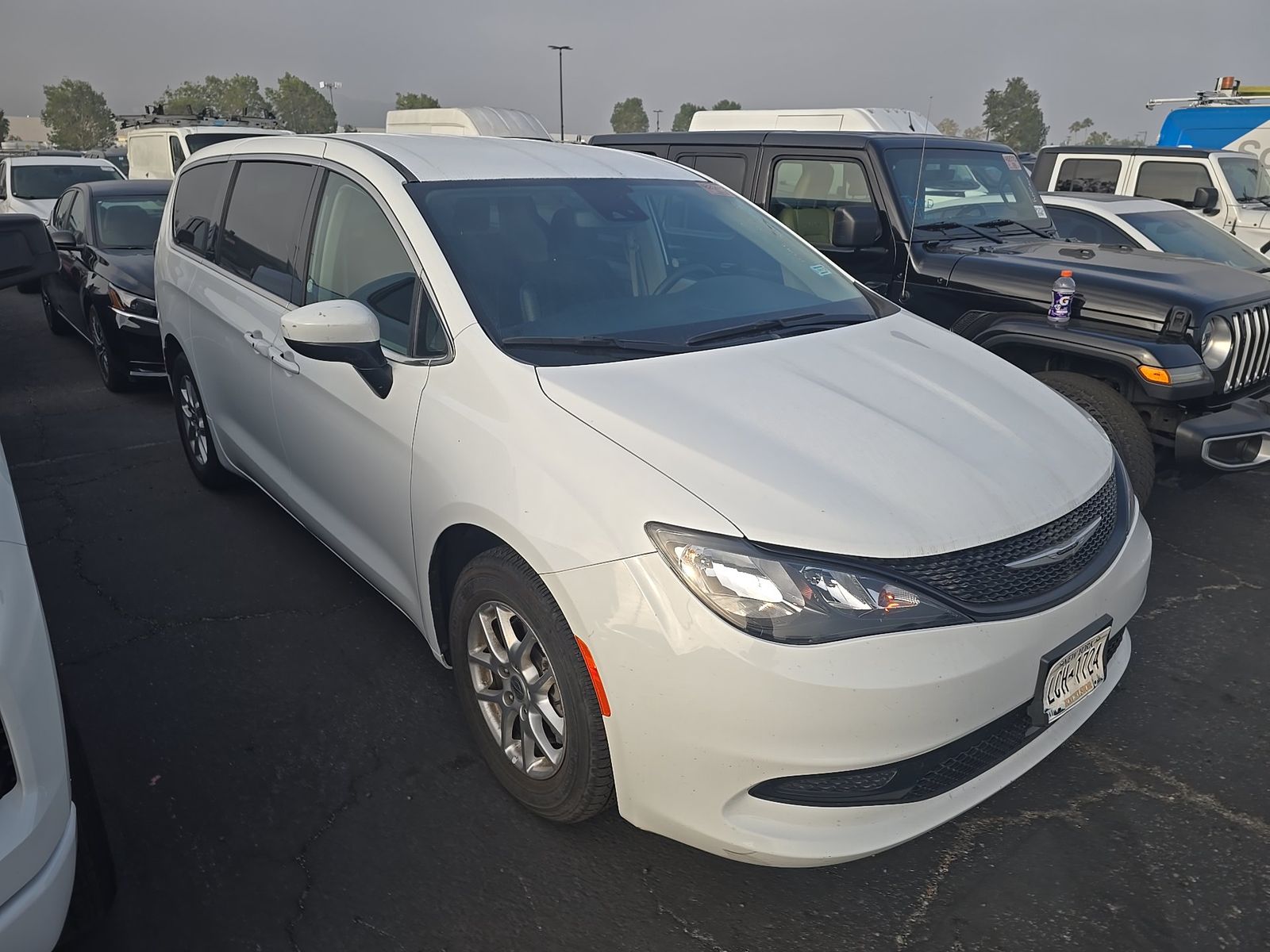CHRYSLER VOYAGER - 4
