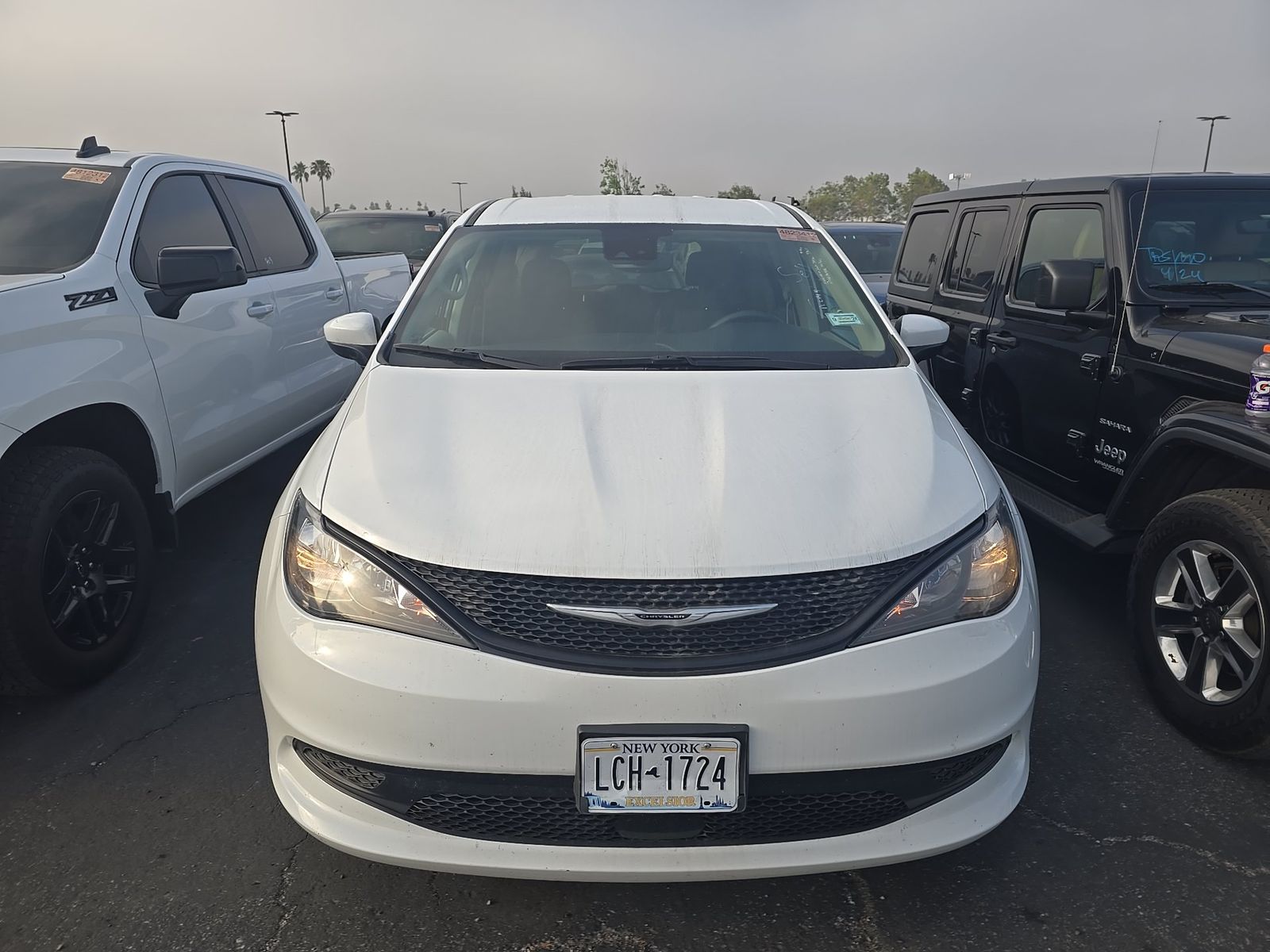 CHRYSLER VOYAGER - 3