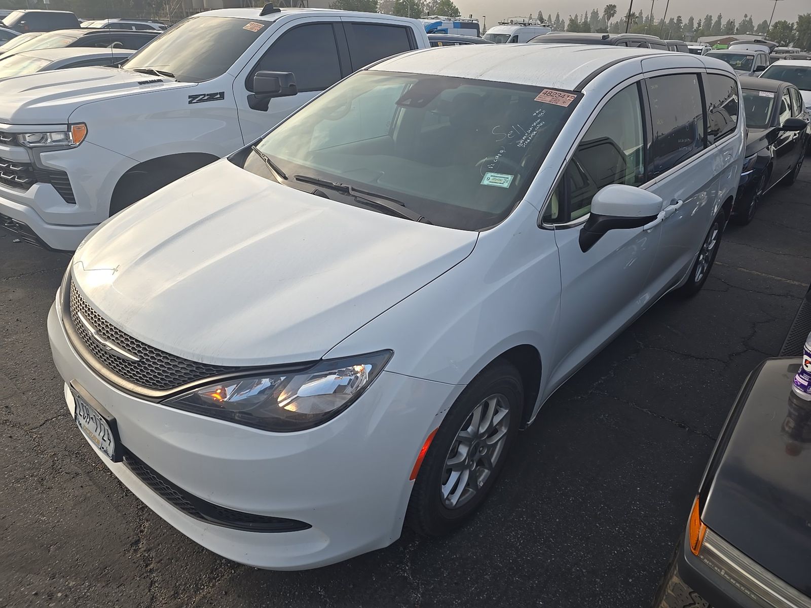 CHRYSLER VOYAGER - 1
