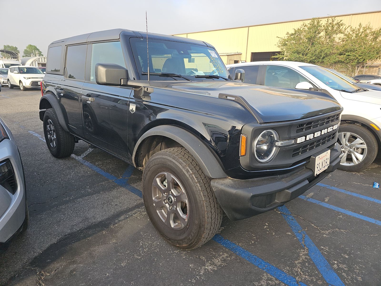 FORD BRONCO - 4