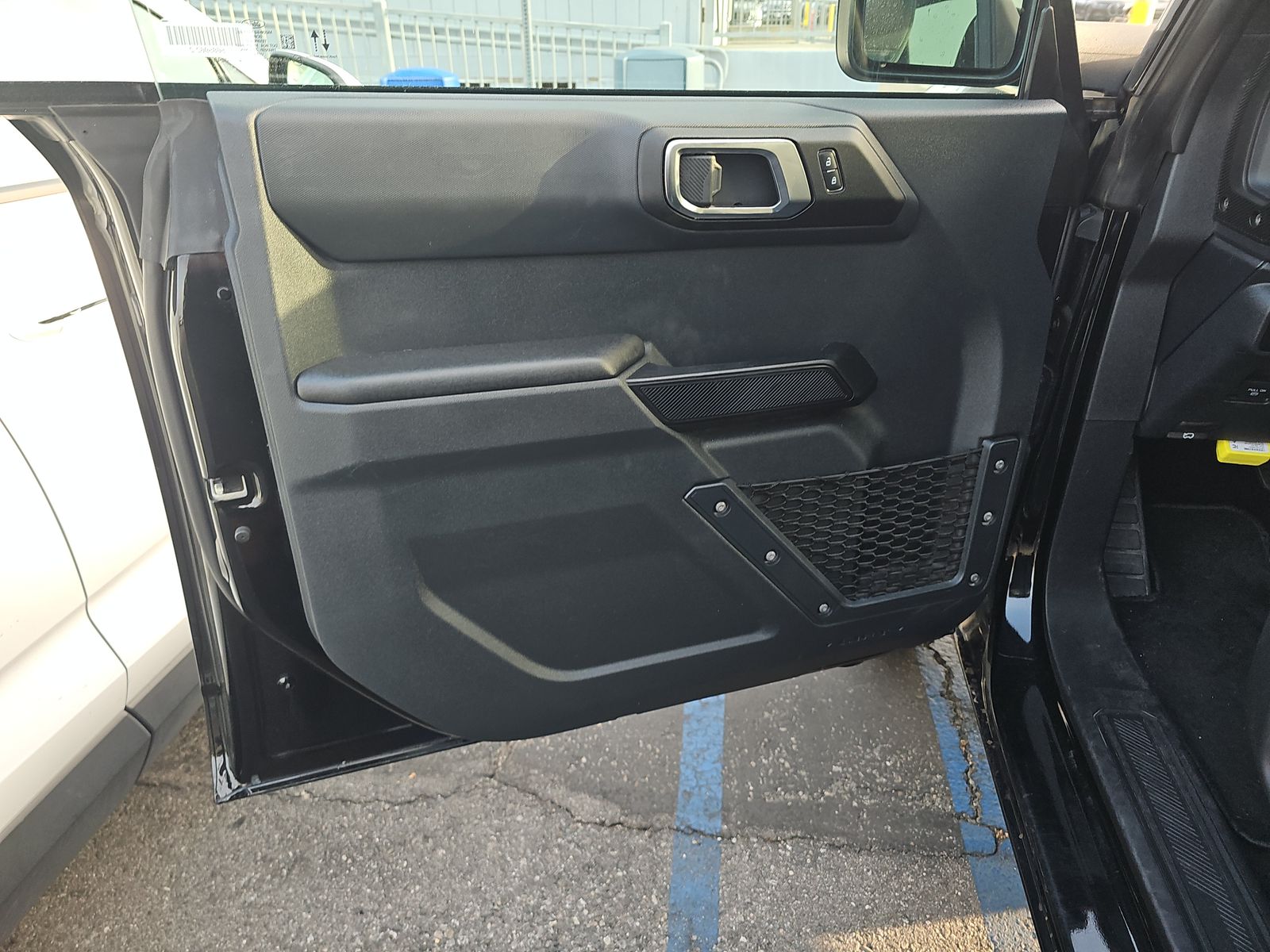 FORD BRONCO - 10