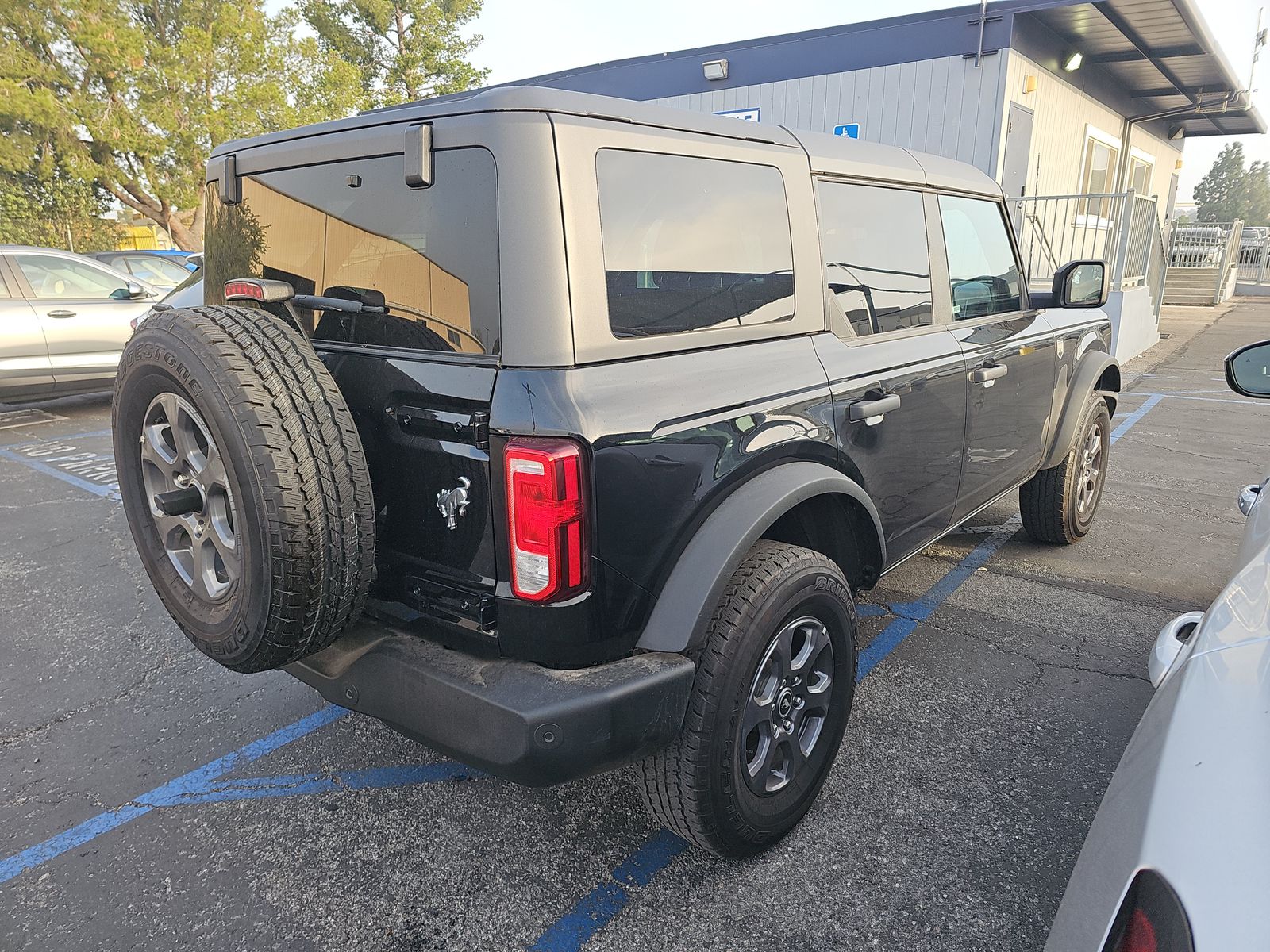 FORD BRONCO - 5