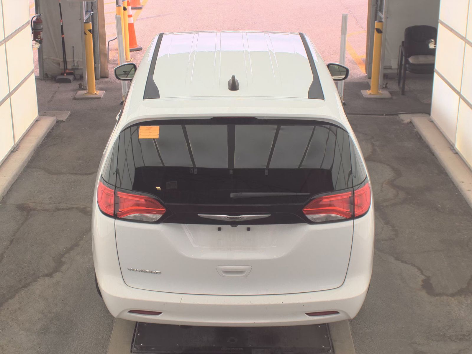 CHRYSLER VOYAGER - 6