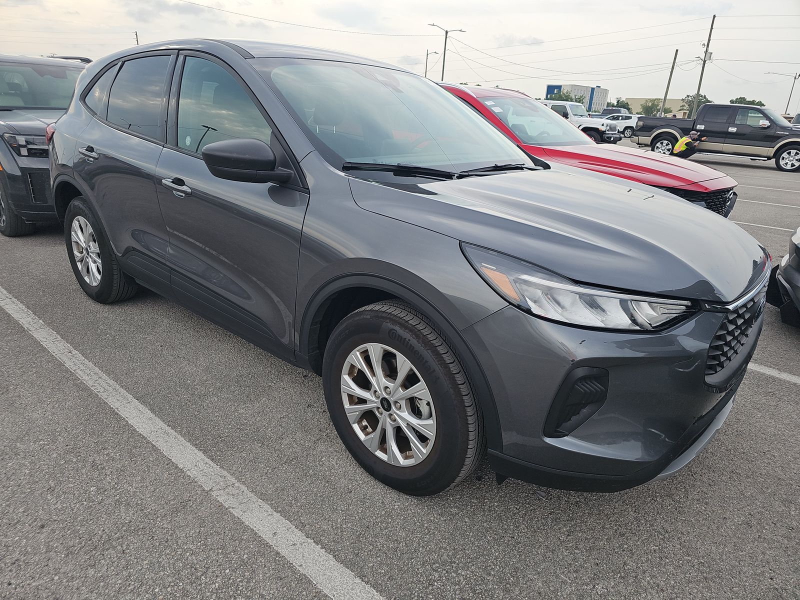 FORD ESCAPE - 4