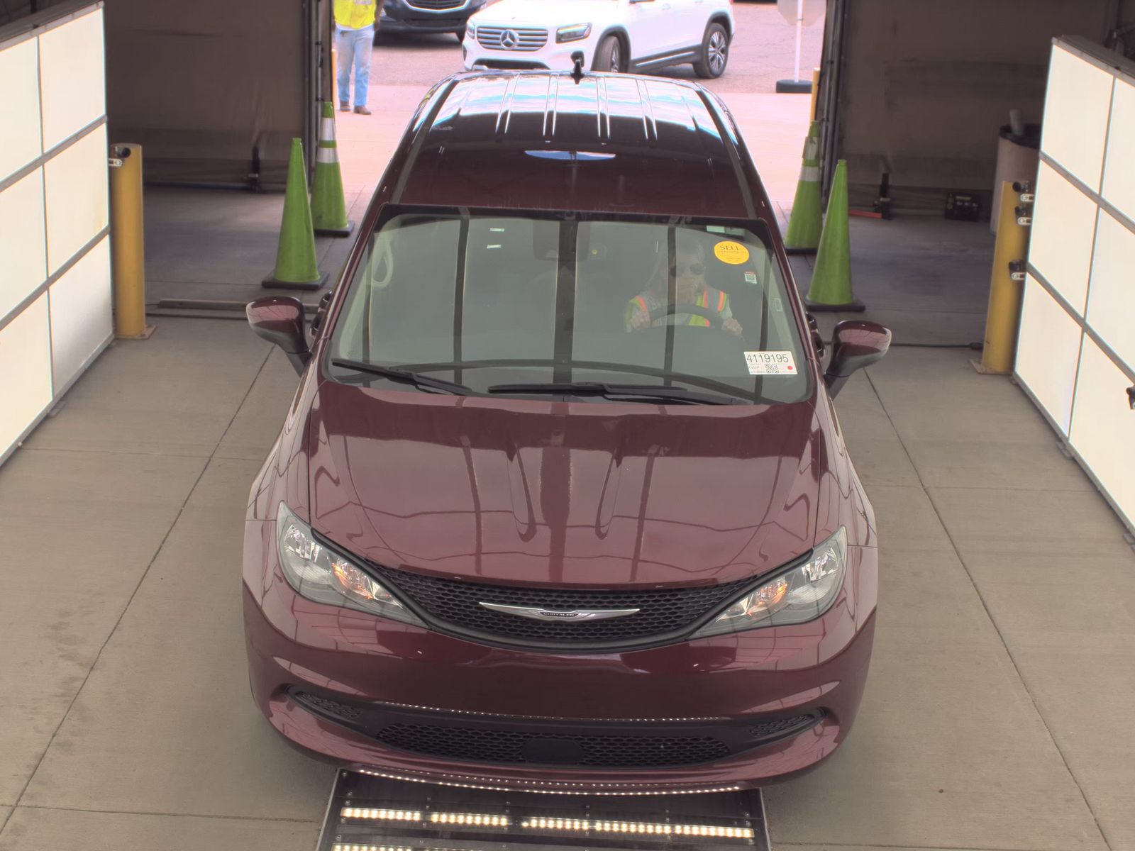 CHRYSLER VOYAGER - 3