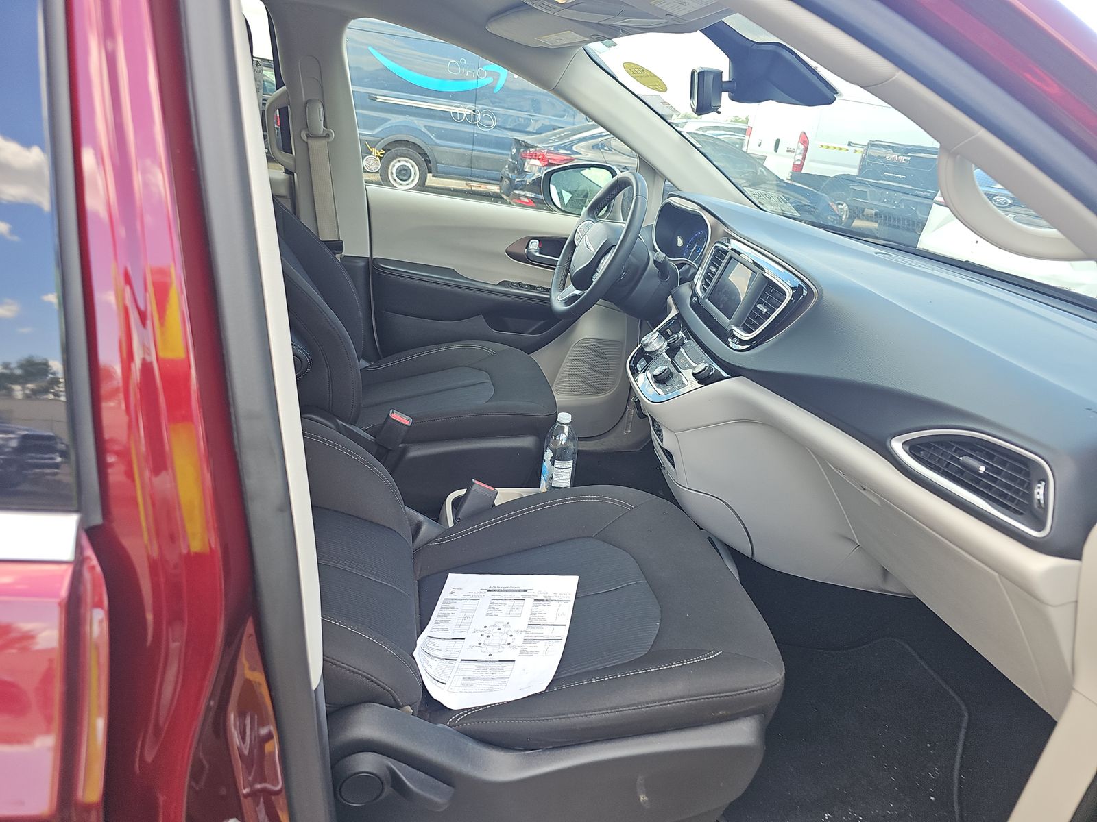 CHRYSLER VOYAGER - 9