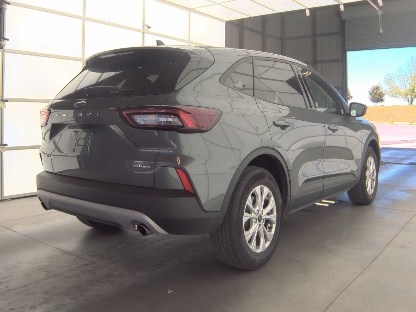 FORD ESCAPE - 5