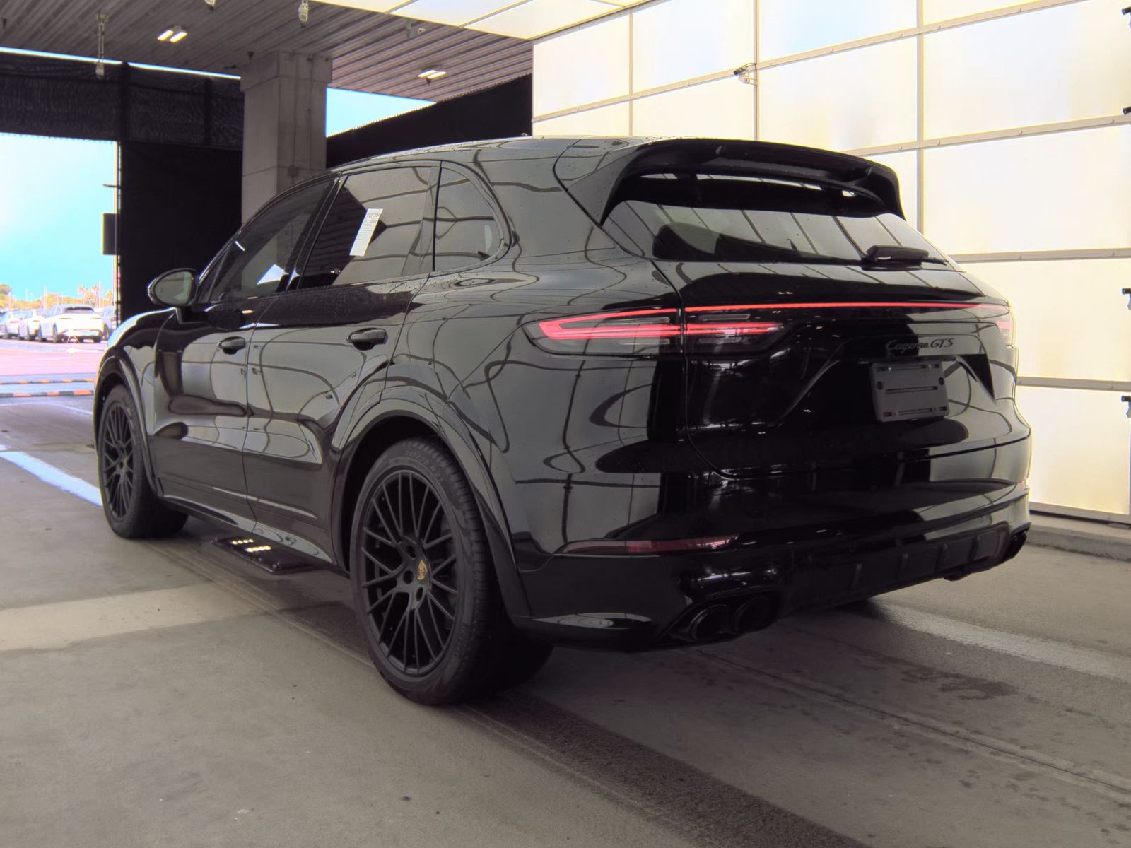 PORSCHE CAYENNE - 9