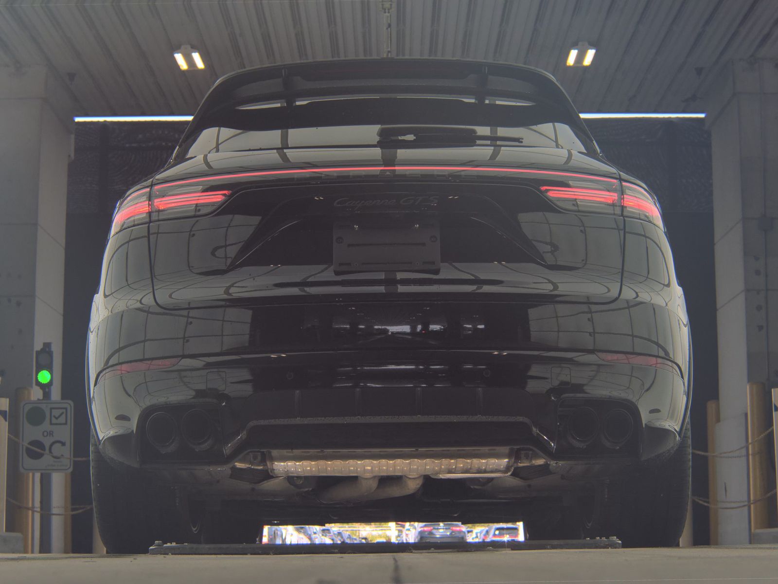 PORSCHE CAYENNE - 8