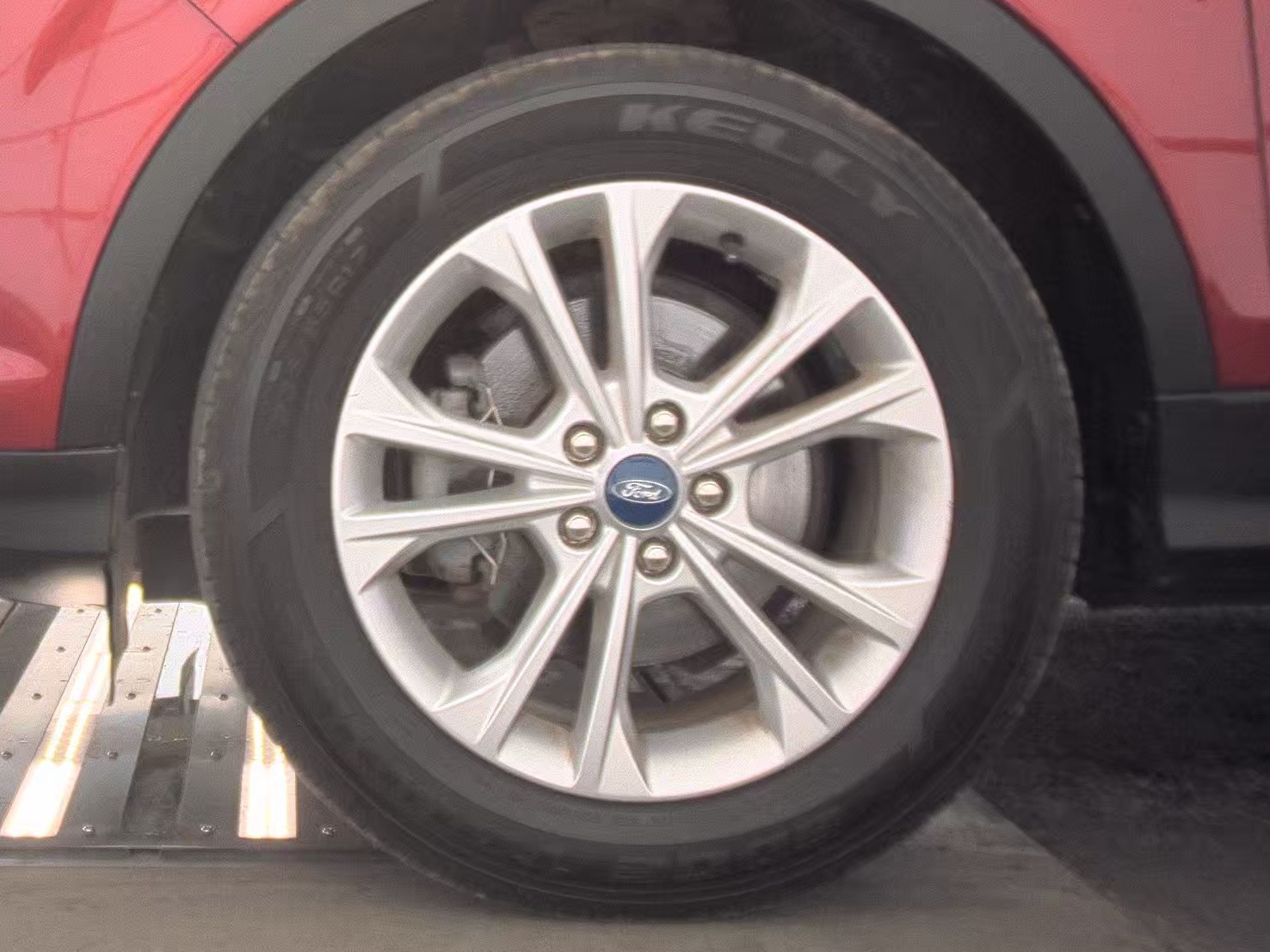 FORD ESCAPE - 10