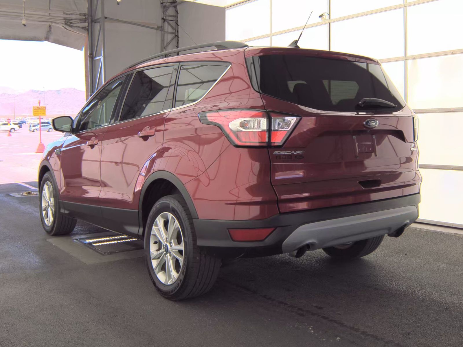FORD ESCAPE - 9