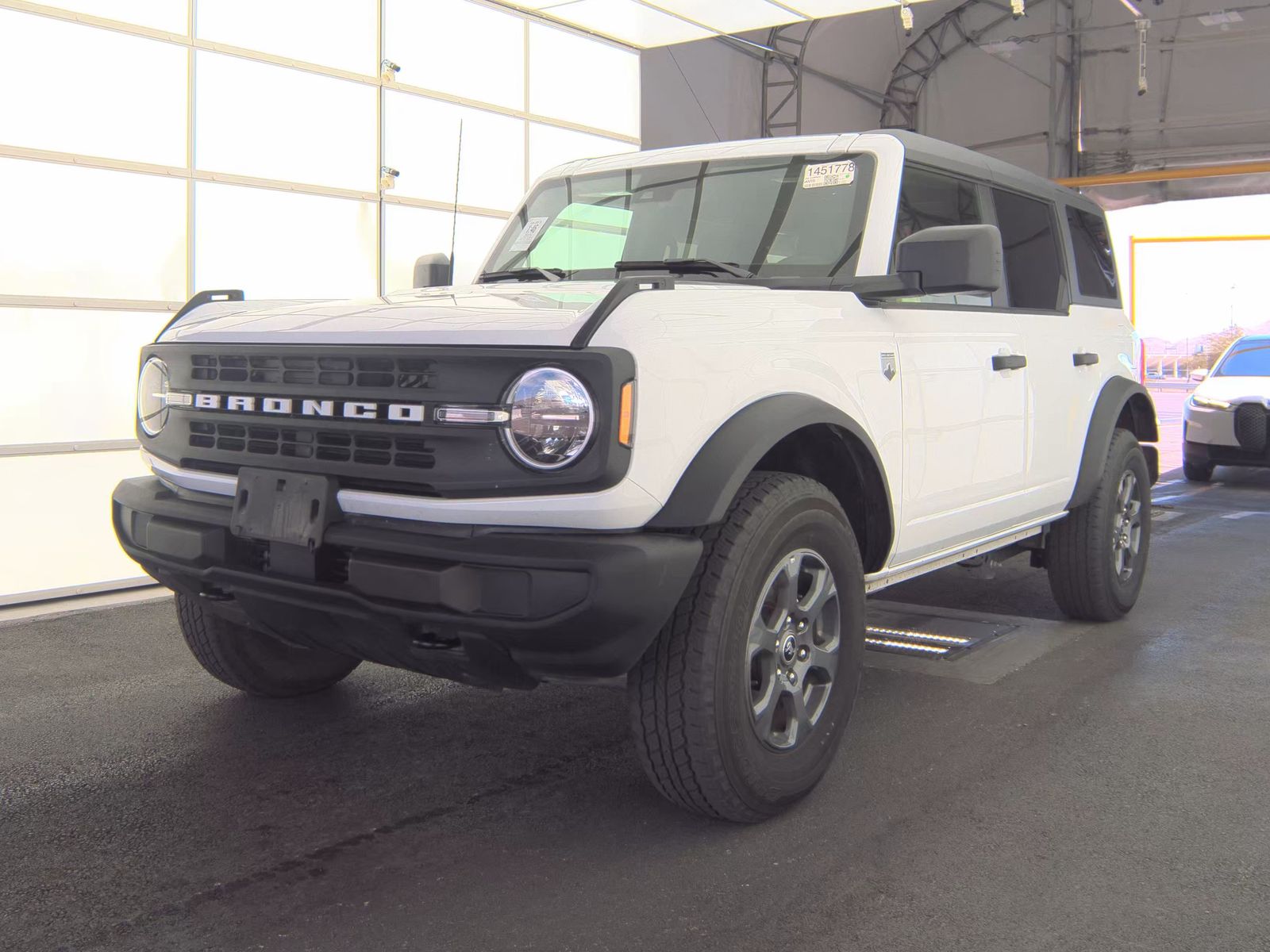 FORD BRONCO - 1