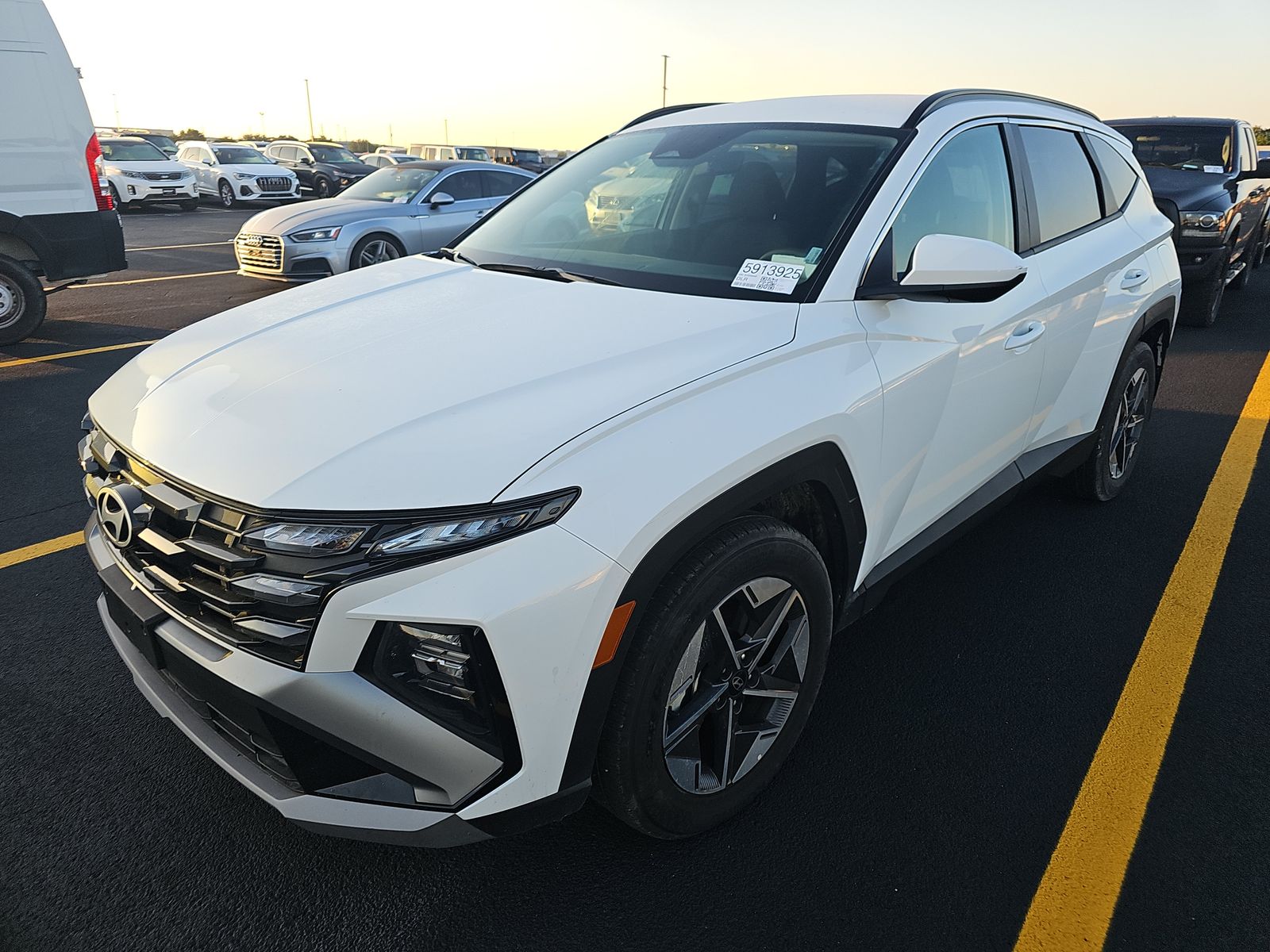 HYUNDAI TUCSON - 1