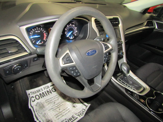 FORD FUSION - 10