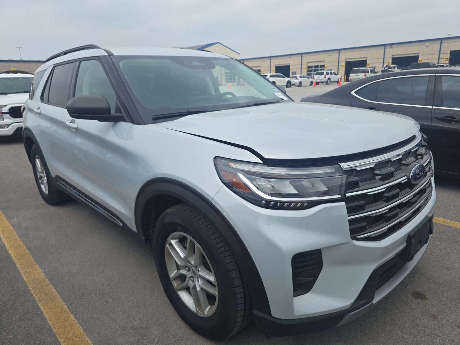 FORD EXPLORER - 4