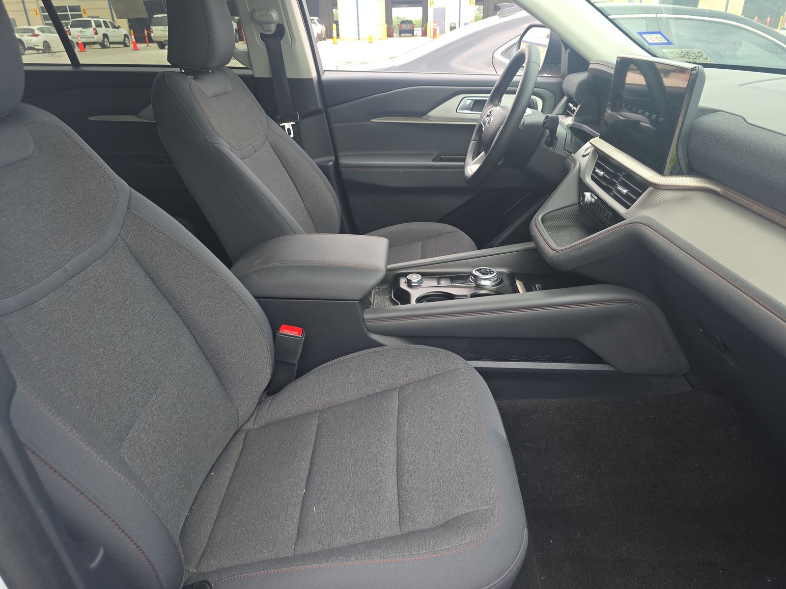 FORD EXPLORER - 9