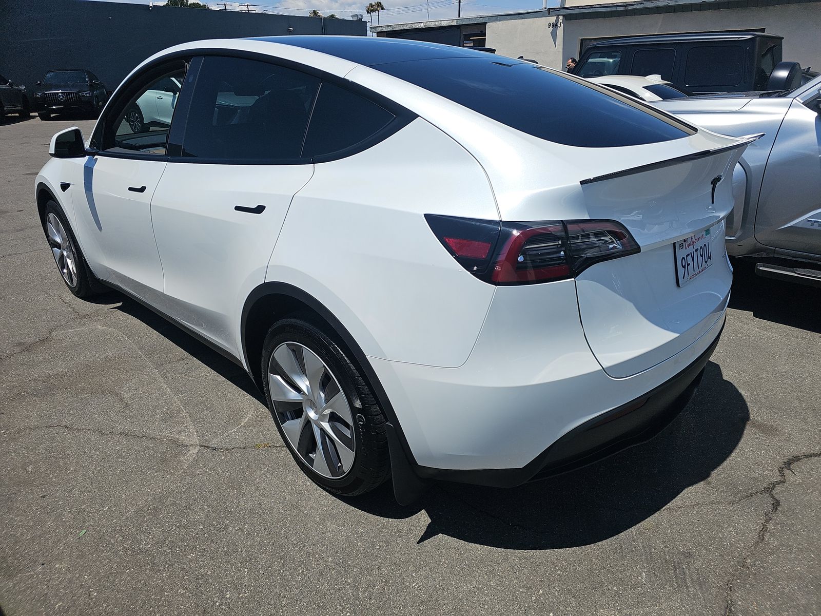 TESLA MODEL Y - 7