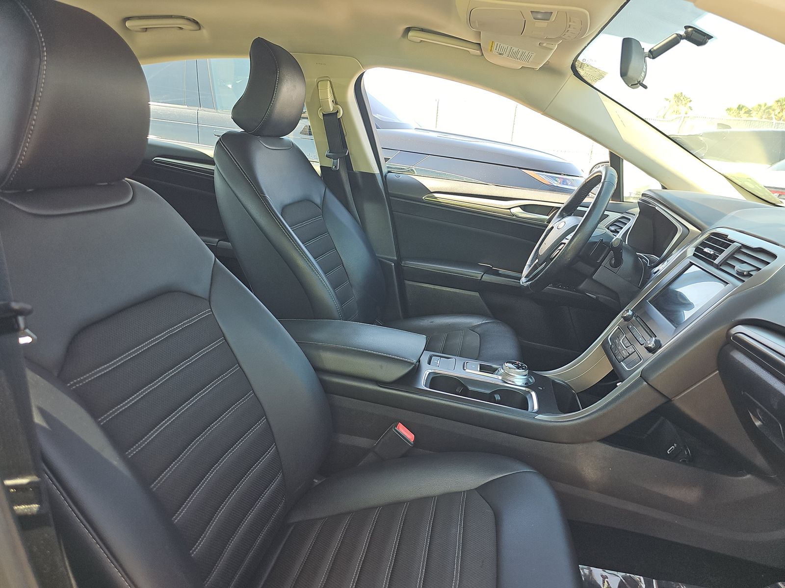 FORD FUSION - 9