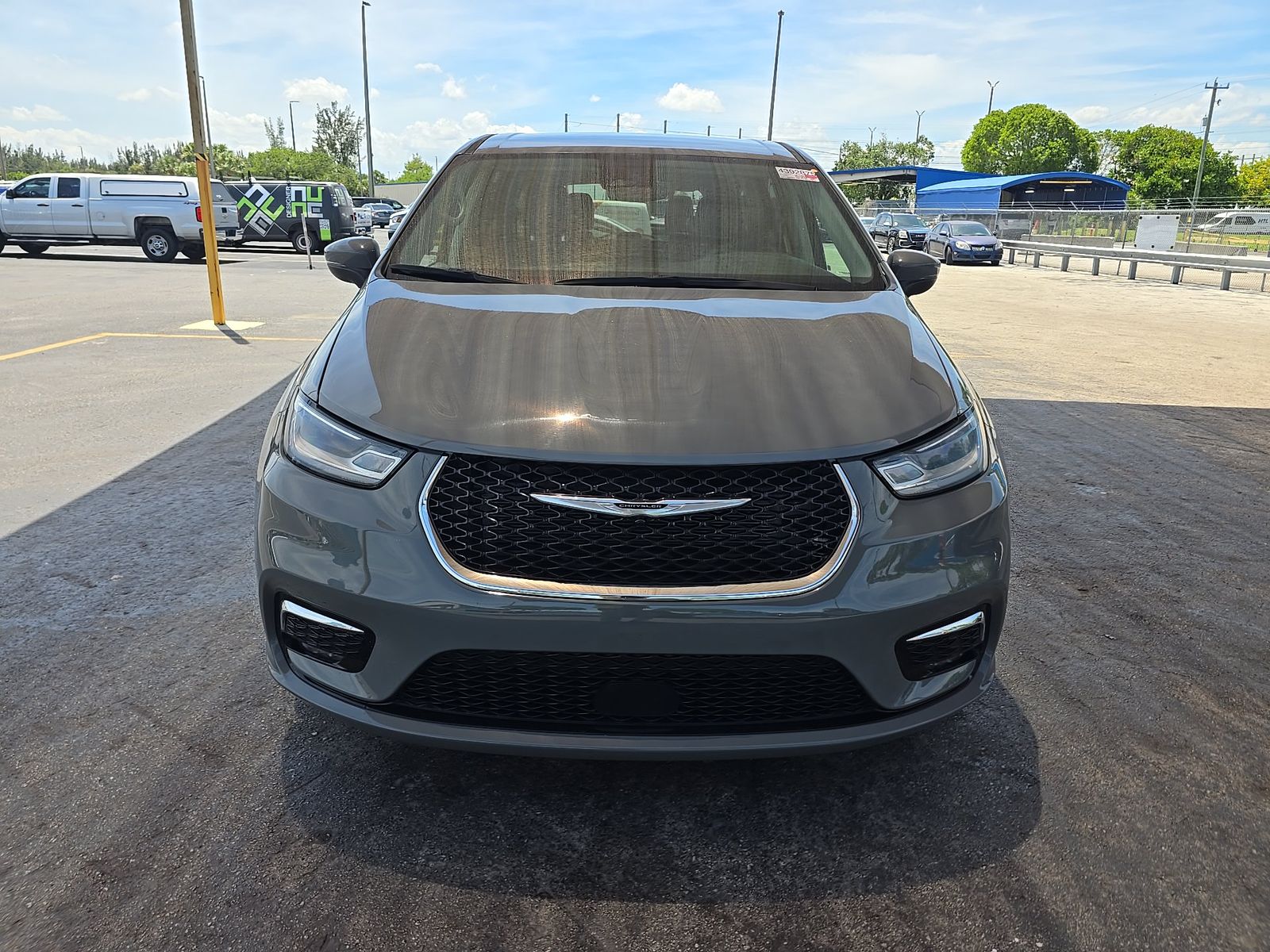CHRYSLER PACIFICA - 3