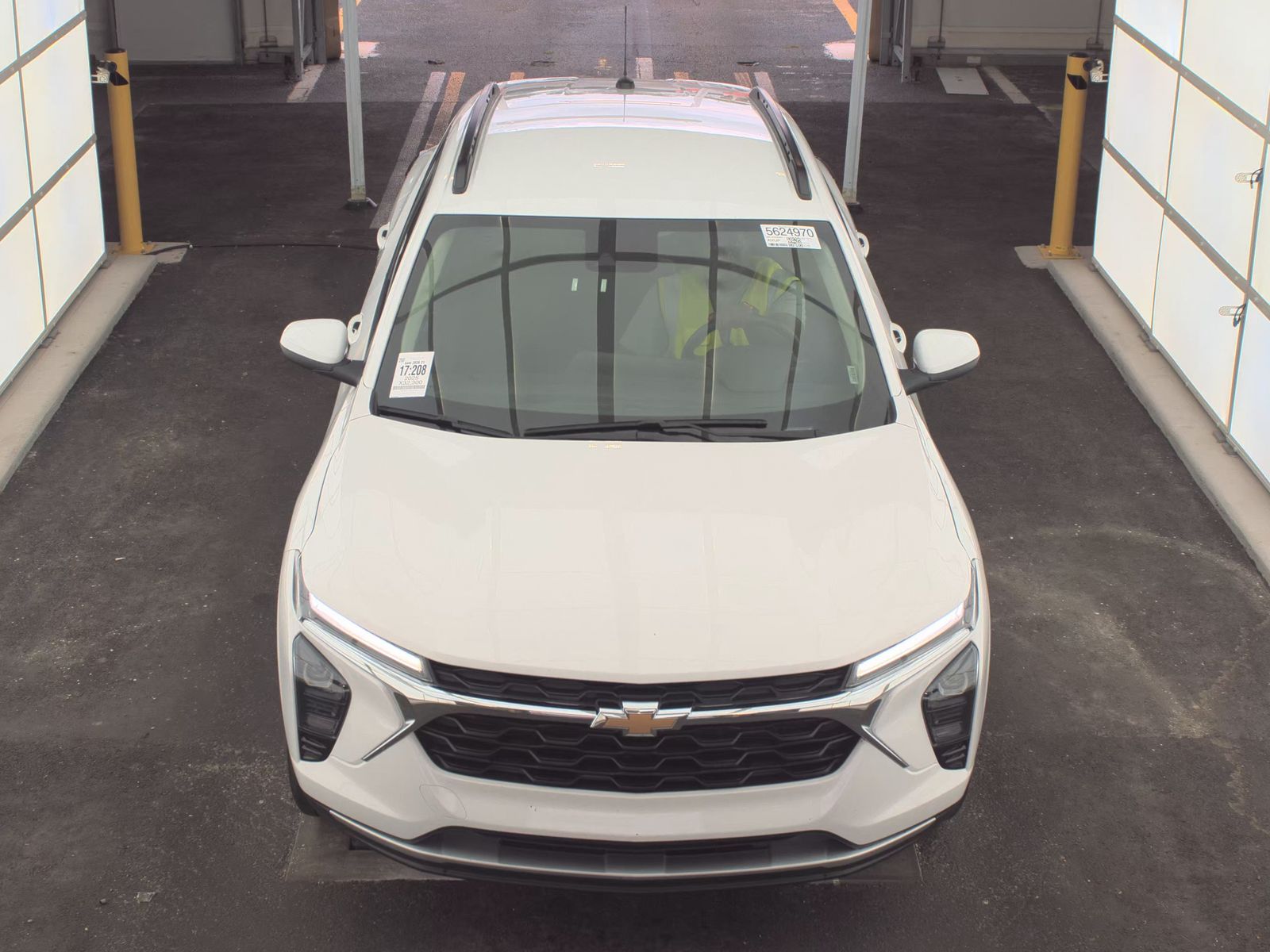 CHEVROLET TRAX - 3